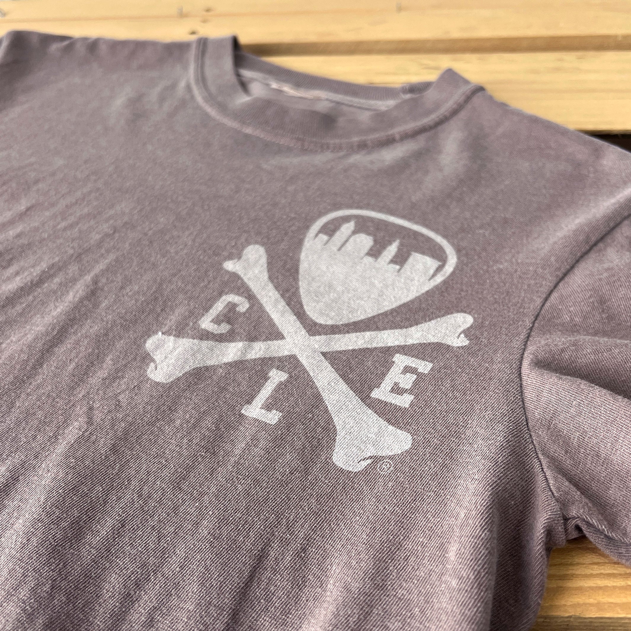 CLE Logo - Mens/Unisex Crew T-shirt - Espresso - Image 2
