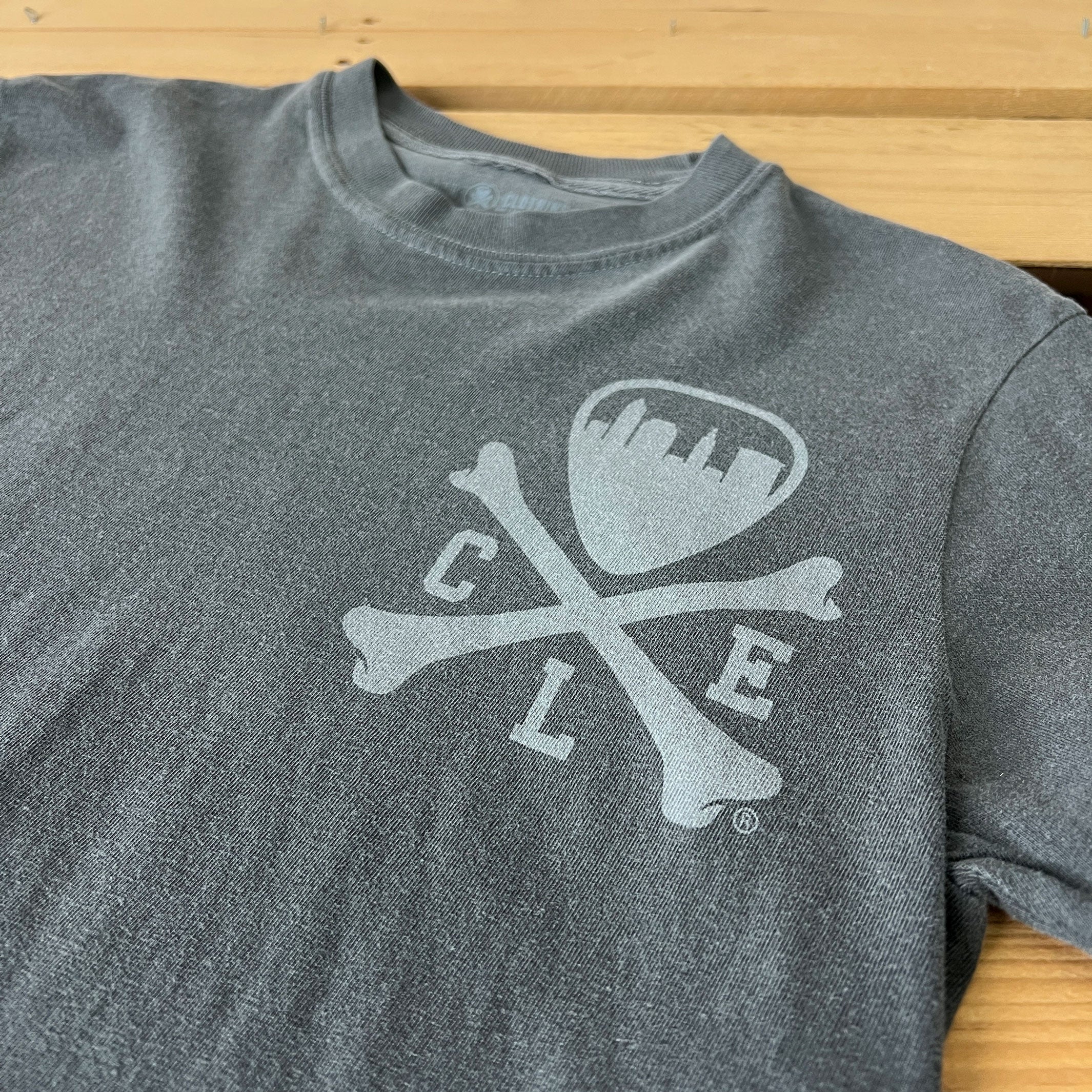 CLE Logo - Mens/Unisex Crew T-shirt - Pepper - Image 2