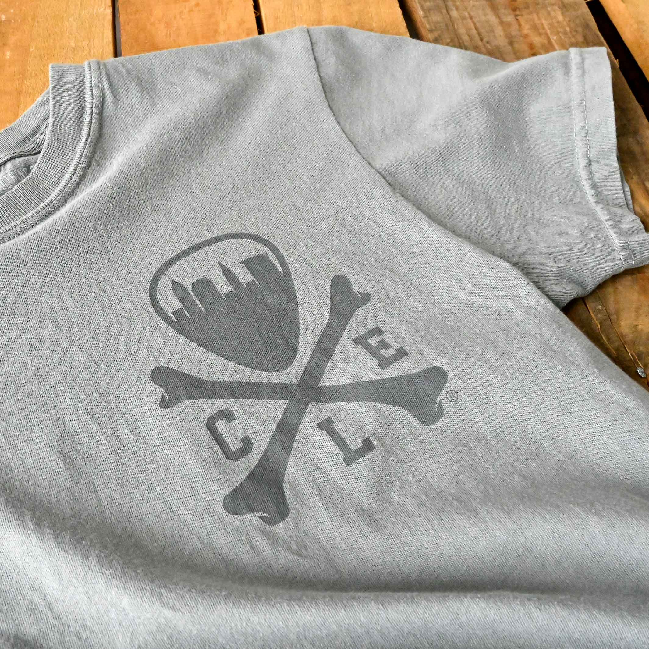 CLE Logo - Mens/Unisex Crew T-shirt - Grey - Image 2