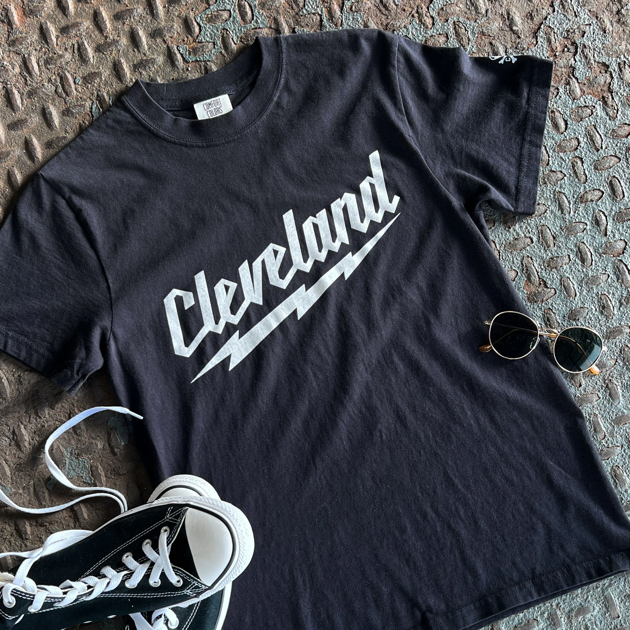 Cleveland Rock Script Lightning Bolt - Mens/Unisex Crew T-shirt - Image 2