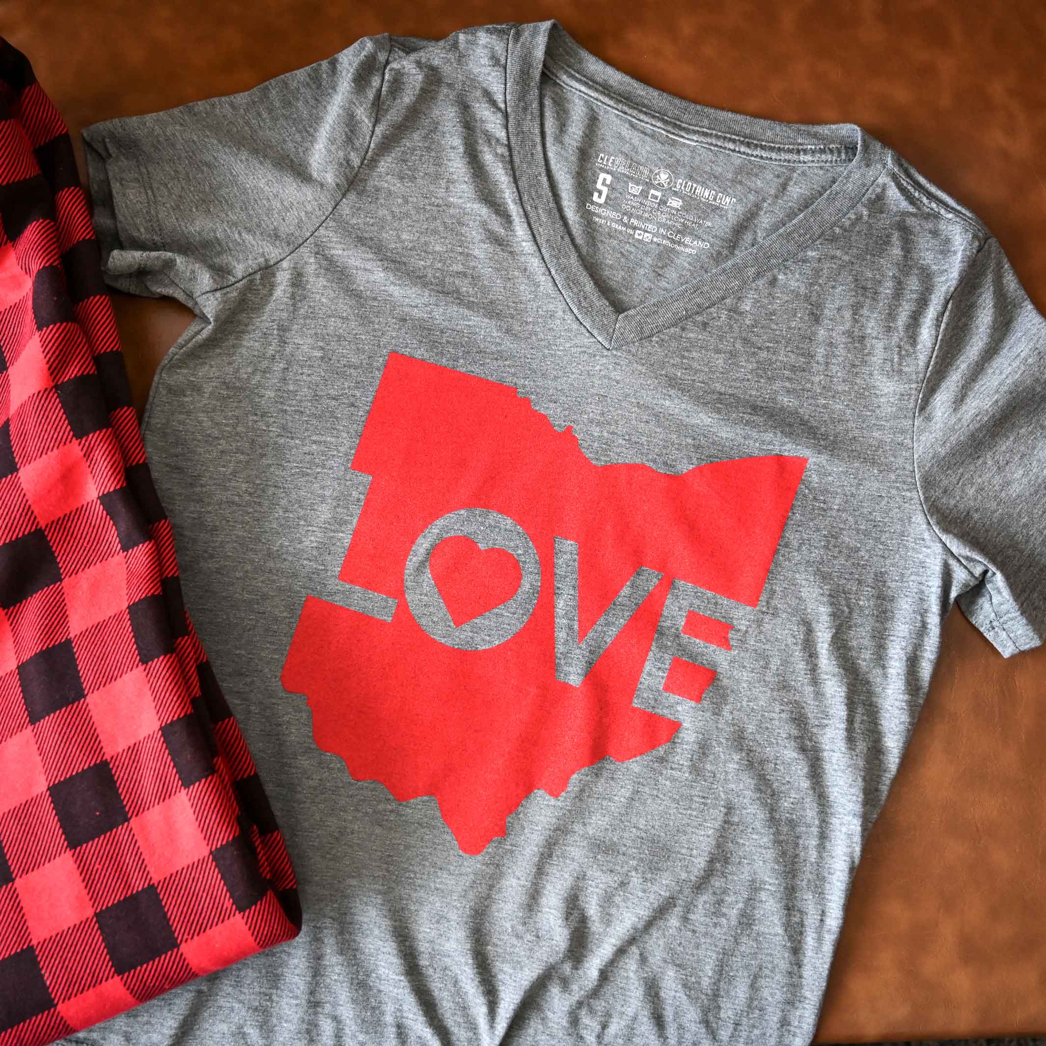 Ohio Love Logo - Womens V-Neck T-Shirt - Image 2